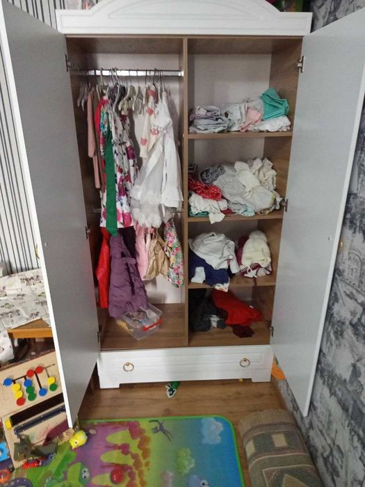 Шифоньер для детской спальни. Самовывоз.