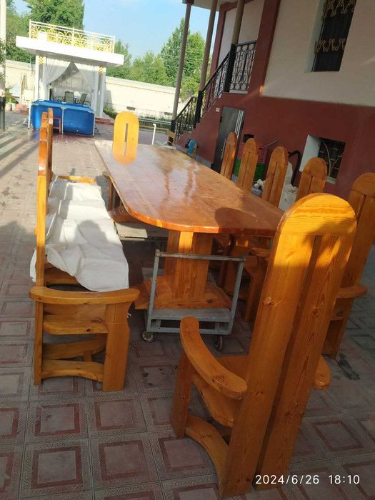 Стол 1 и кресла 12