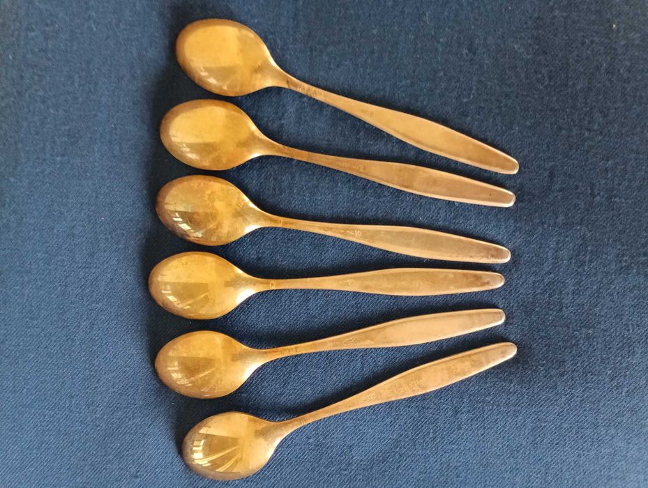 Новые Позолоченные мельхиоровые чайные ложки .