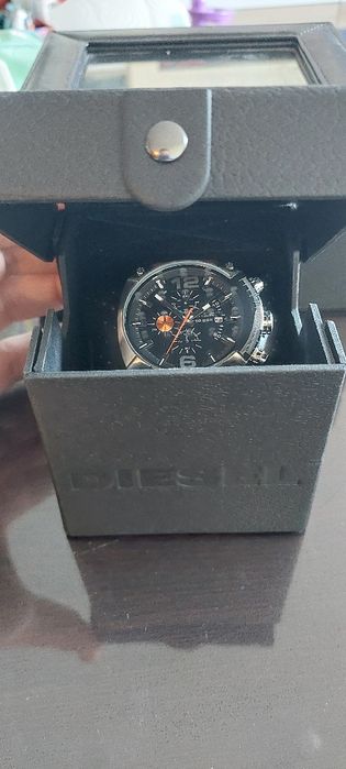 Часовник DIESEL DZ4204