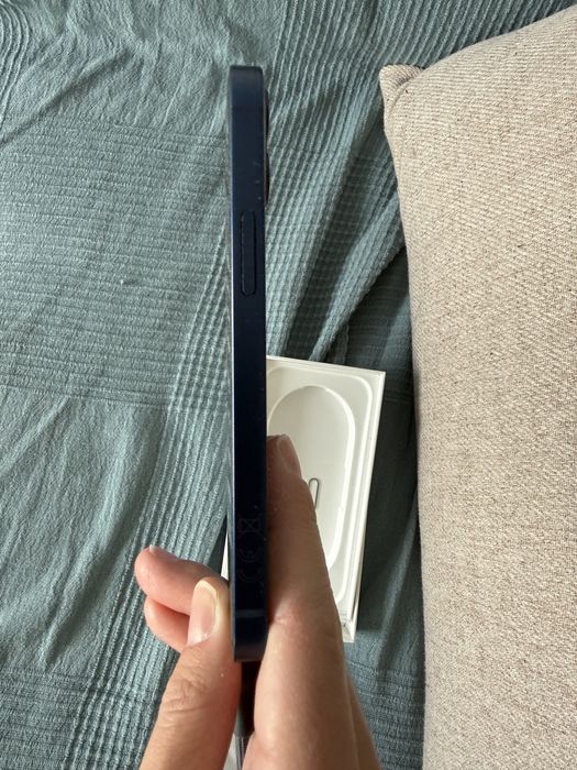 Vand iPhone 12 mini albastru, 128 GB