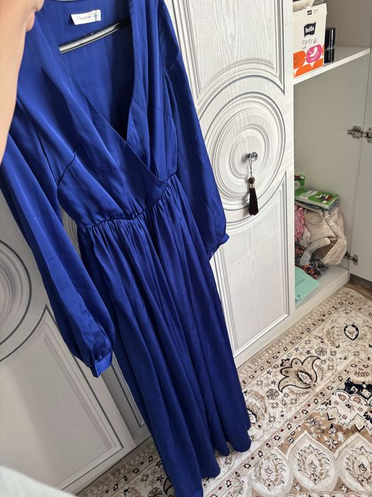 Вечерное платье с поясом