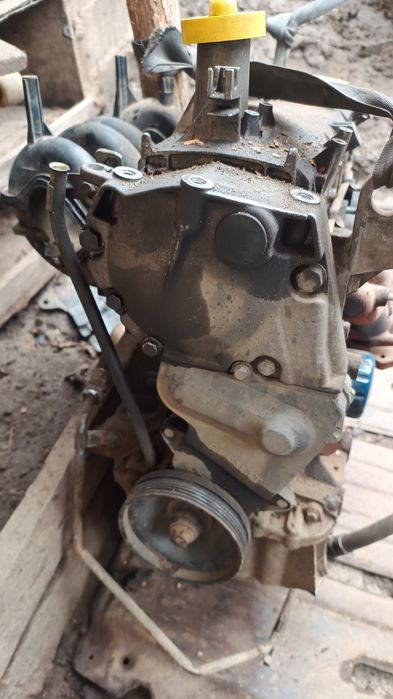 Vând motor Logan 1.4 MPI