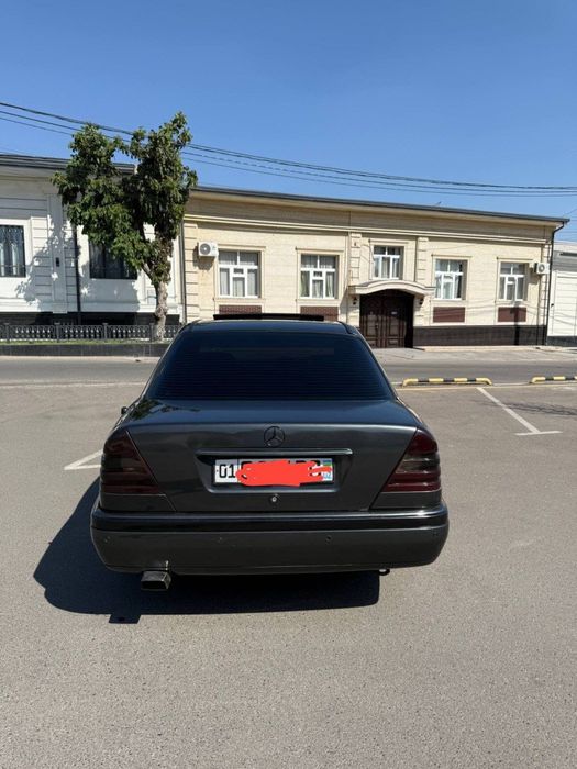Mercedes bens w 202