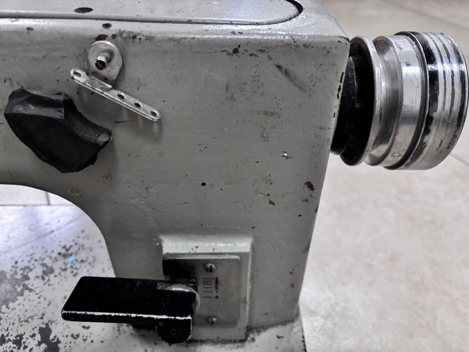 Машинка швейная производственная