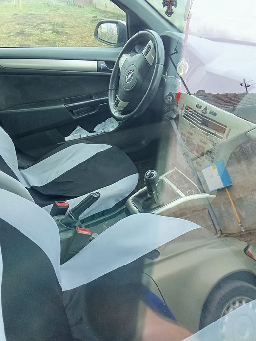 Opel Astra 1,6 benzina,2007 euro 4