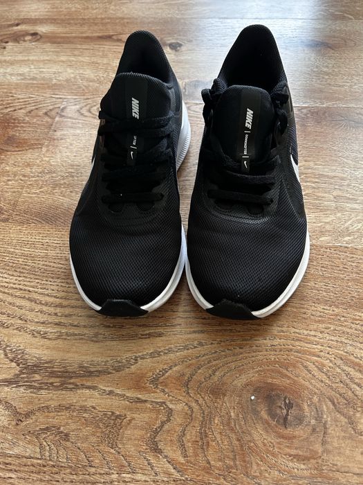 Дамски оригинални маратонки Nike