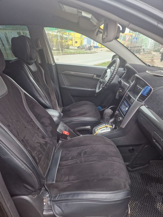 Продам машину Chevrolet Captiva