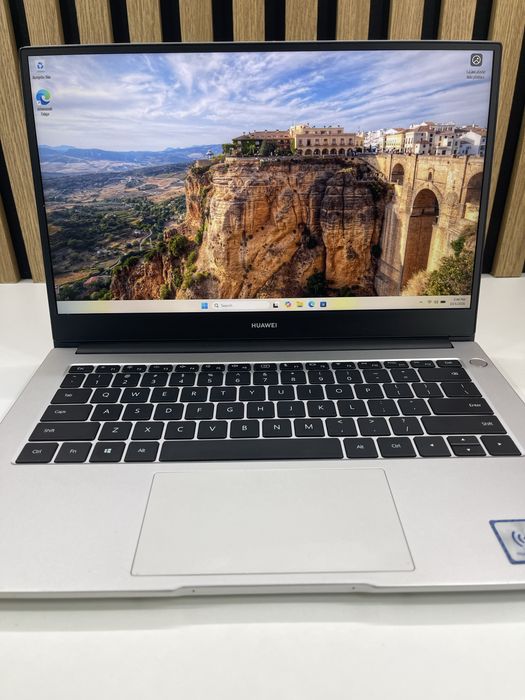 Huawei NBLB-WAX9N / Intel i5-10210U 8Gb ram Garantie/Factura #62671