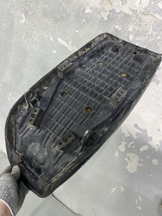 Сиденье сидушка на мотоцикл