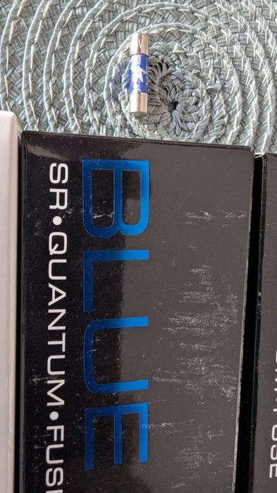 Synergestic Research Purple Blue Red Quantum Fuse HiFi Бушони