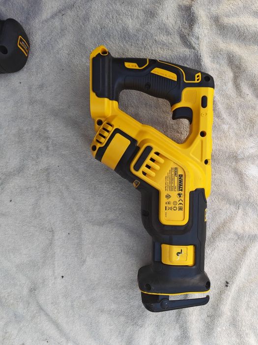 Vând Scule DEWALT 18V