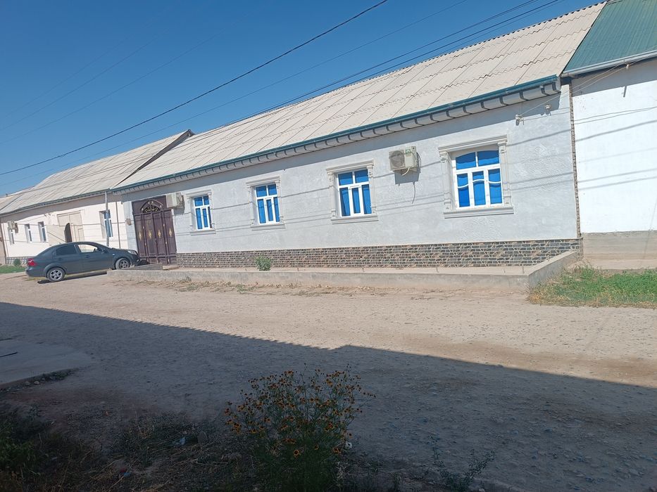 Hovli sotiladi  ihcham honadon