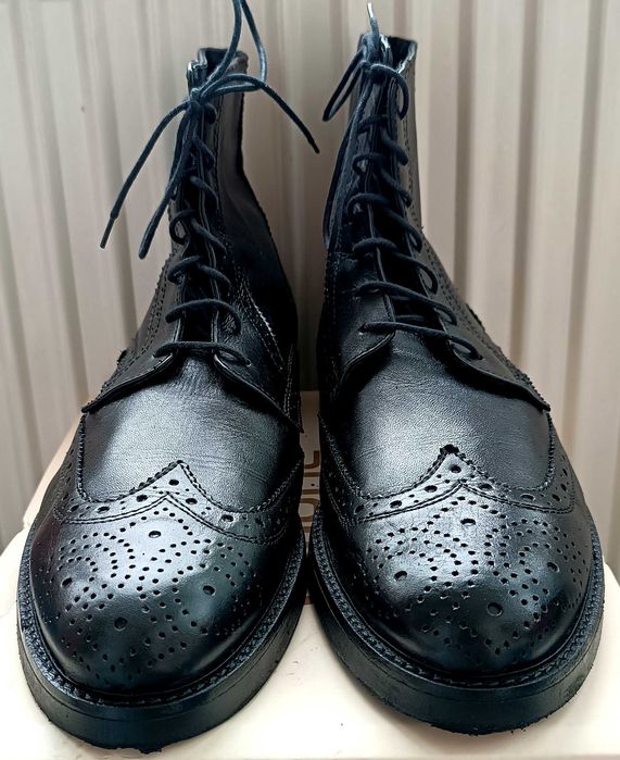 Bocanci cu inserții din piele naturală mărimea 44 made in ITALY