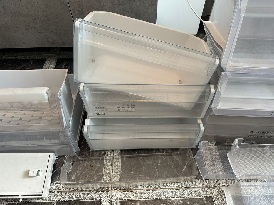 Продам полки, ящики, кармашки от холодильников