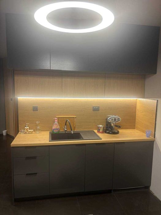 Дава се под наем Многостаен апартамент в Пловдив, Кършияка - 153 кв.м за 1500 € - Снимка #3