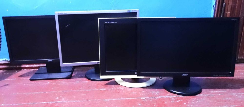 мониторы Samsung 19", Aser 19" (все по 3000) и  lg 15"(1000) рабочие