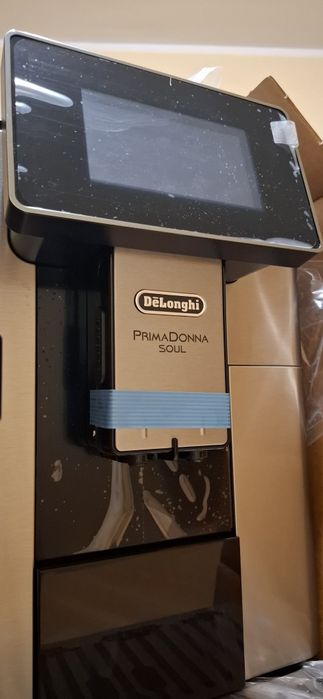 Expresor automat Delonghi PrimaDonna Soul