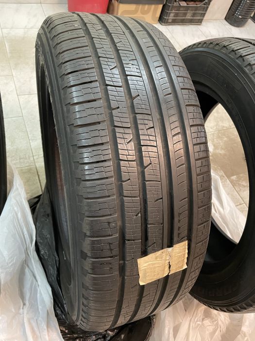 Гуми Pirelli, 255 55 20, 120 евро 3 броя