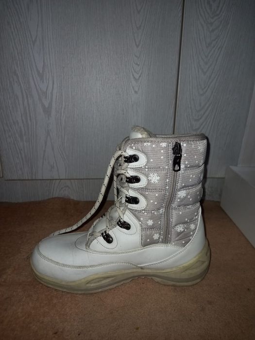 Продам женские сапоги