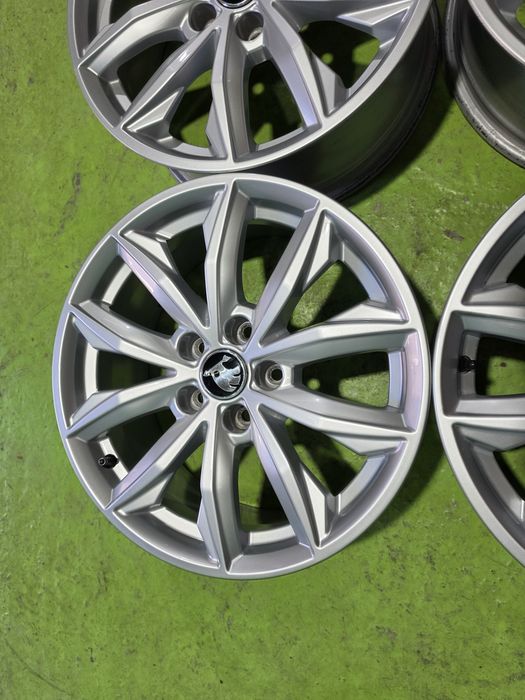 17 5x112 Skoda Octavia Superb лети джанти 5х112 шкода