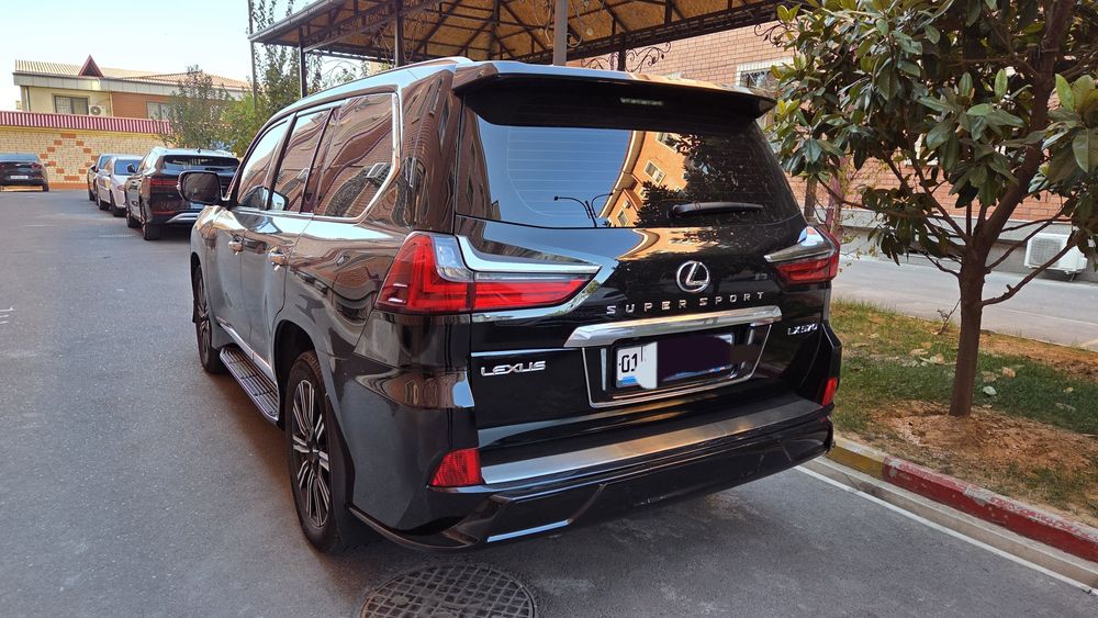 Lexus 570 super sport full