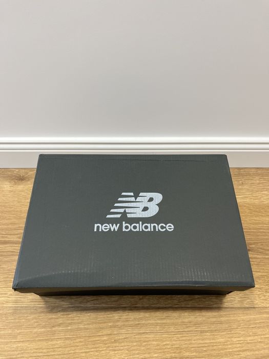 New Balance 9060 - Mărimea 38 - Noi în cutie