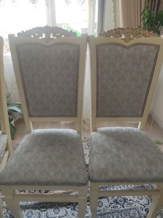 Гастиныи мебель продам