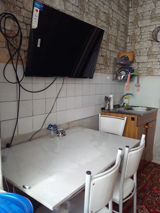 Квартира кизларга аёллар срочна 2 та киз керак Олмазор туман