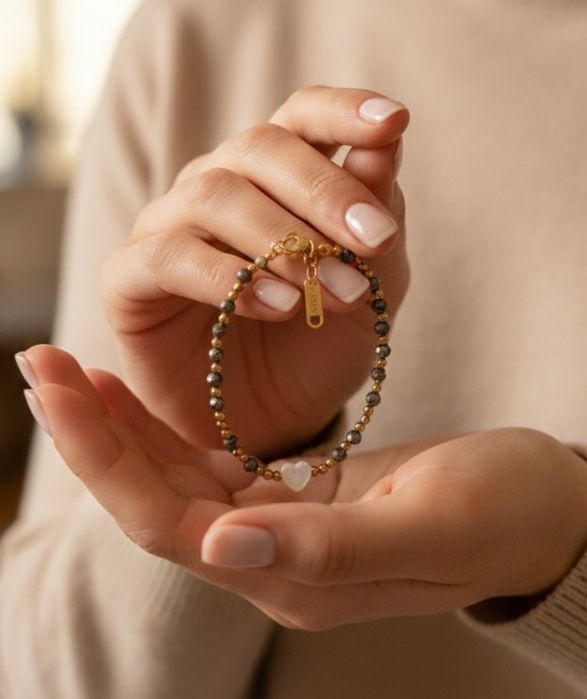 Гривни и колиета с ест. перли и ест. камъни