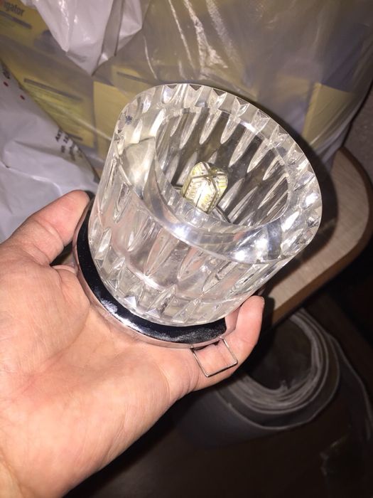 Продаю светильники софиты 5 штук