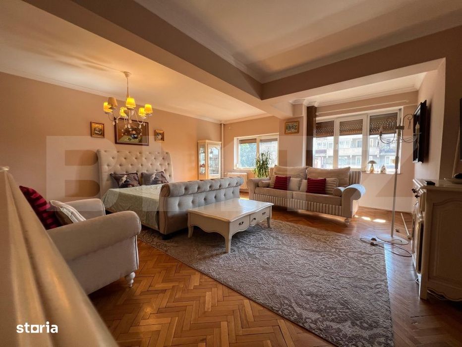 Apartament cu 3 camere, decomandat, 116 mp, zona Ultracentral — fotografia 1