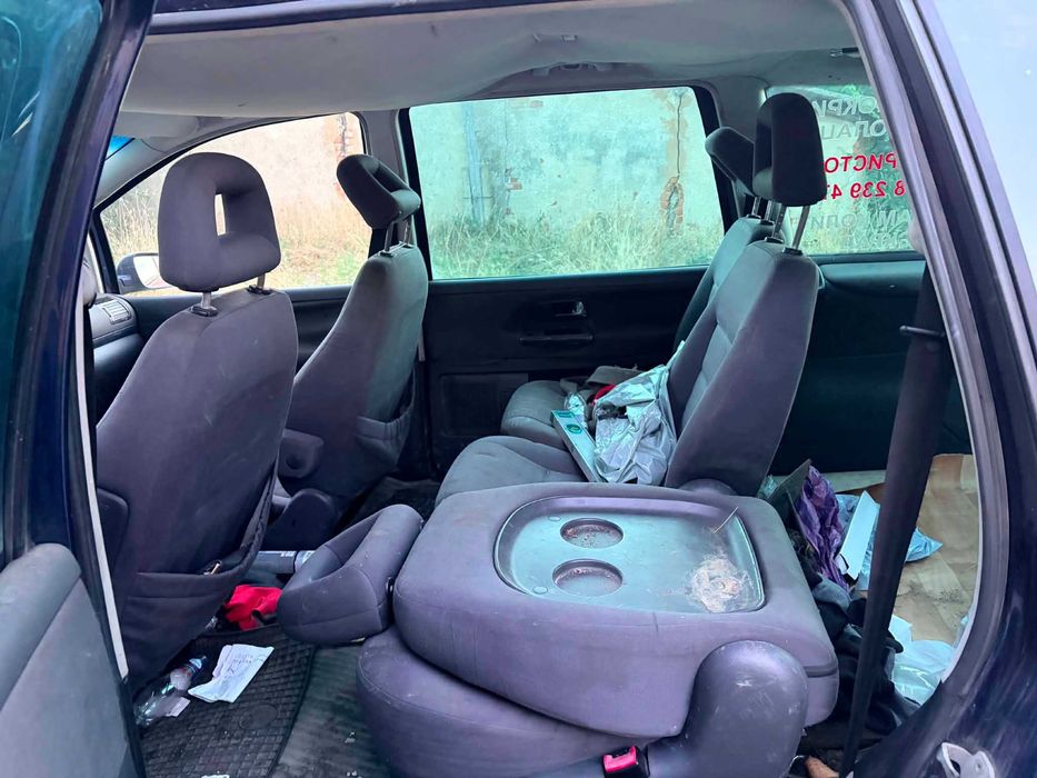 Сеат алхамбра  на частии Seat Alhambra