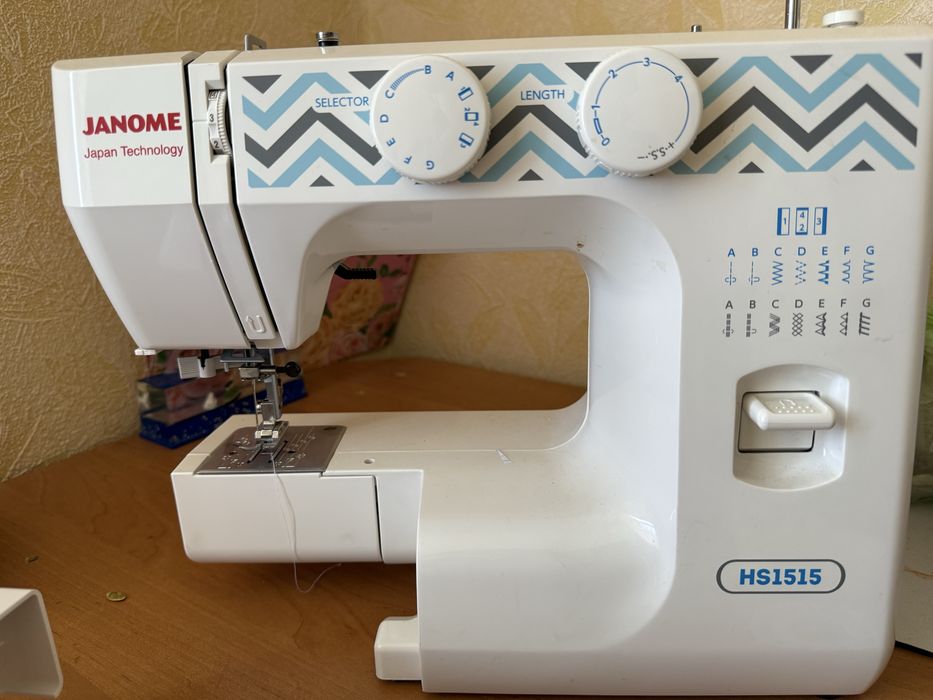 Швейная машина janome hs1515