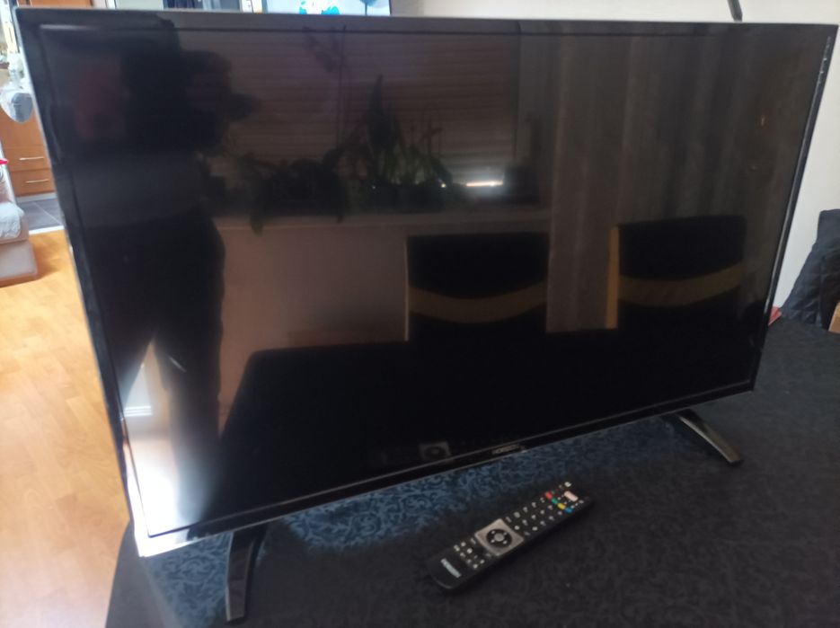 Телевизор работещи