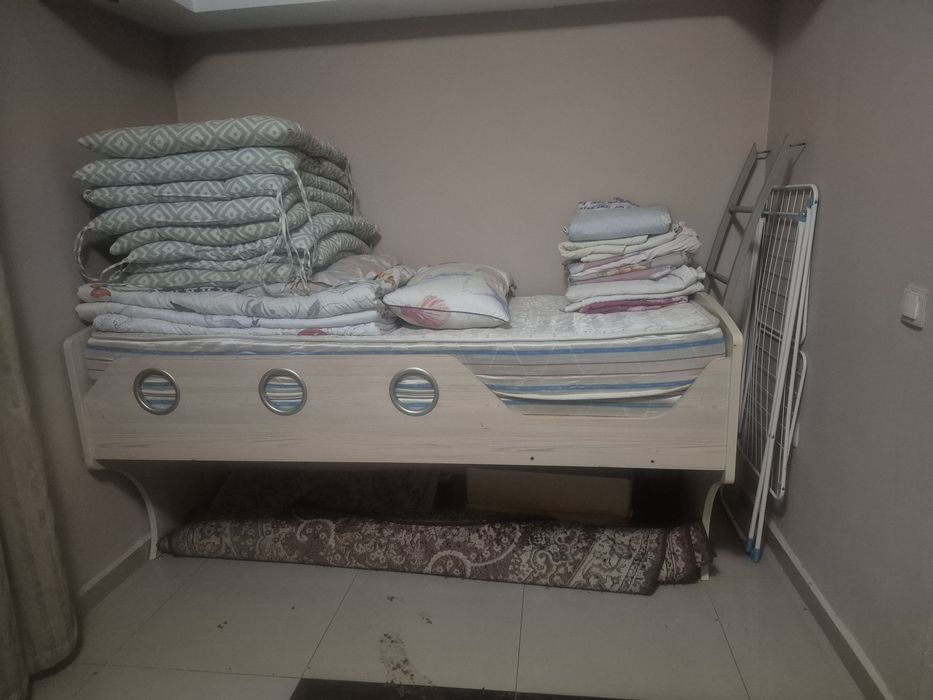 Кровать с 2мя матрацами артопед