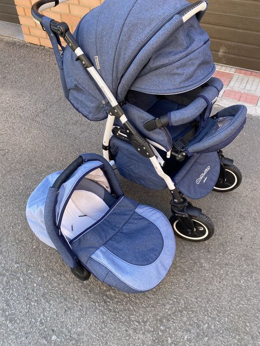 Детская коляска очень хорошего качества