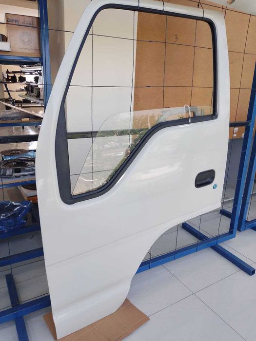 Исузу Кузовной запчастлари! дверь капот бампер облицовка фара торпедка