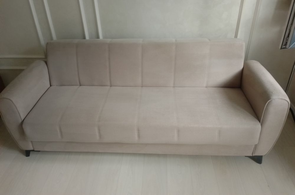 Трехместный диван Италия мебель кухня гостинная зал посуда квартира до