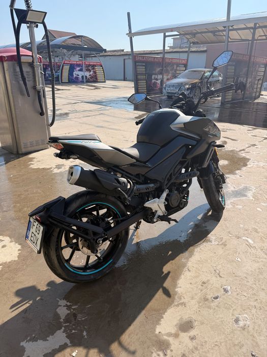 CFMoto 125 NK - A1 16ani motocicleta