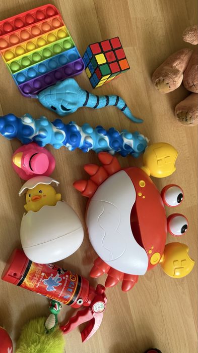 Продам Детские игрушки