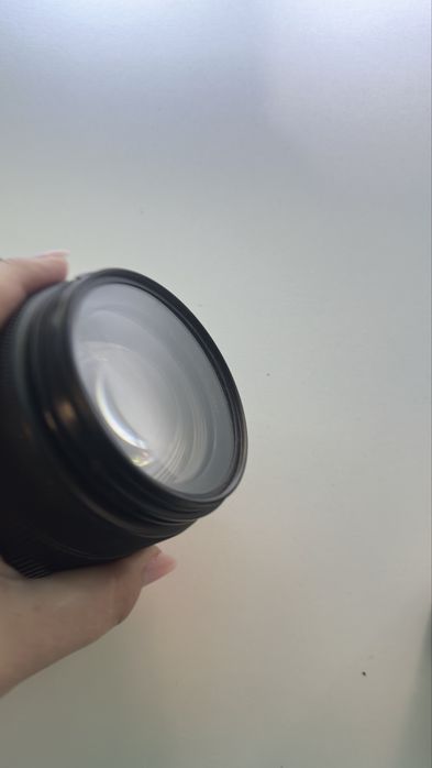 объектив Canon EF-S 18–135mm