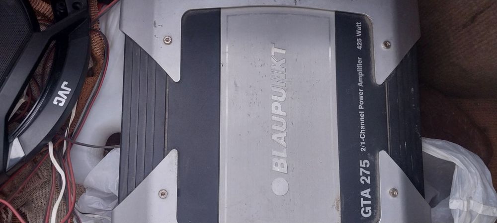 Продается усилитель и 2 колонки