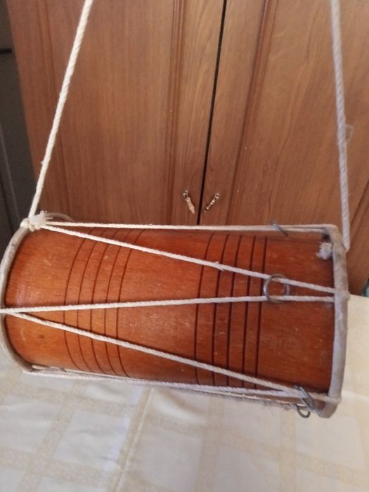 Tobă africană Djembe cu 2 părți piele/ lemn natural autentică