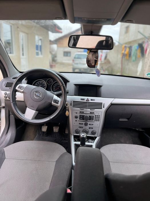 Opel astra h facelift