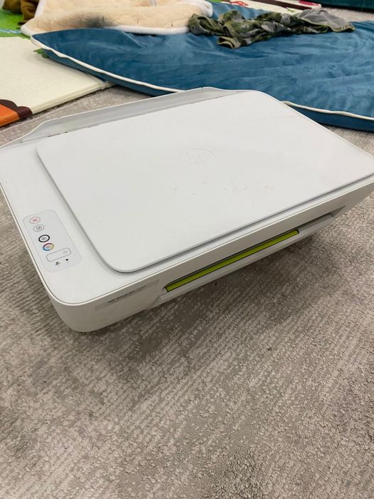 Продаю принтеры рабочие цветные и обычные.