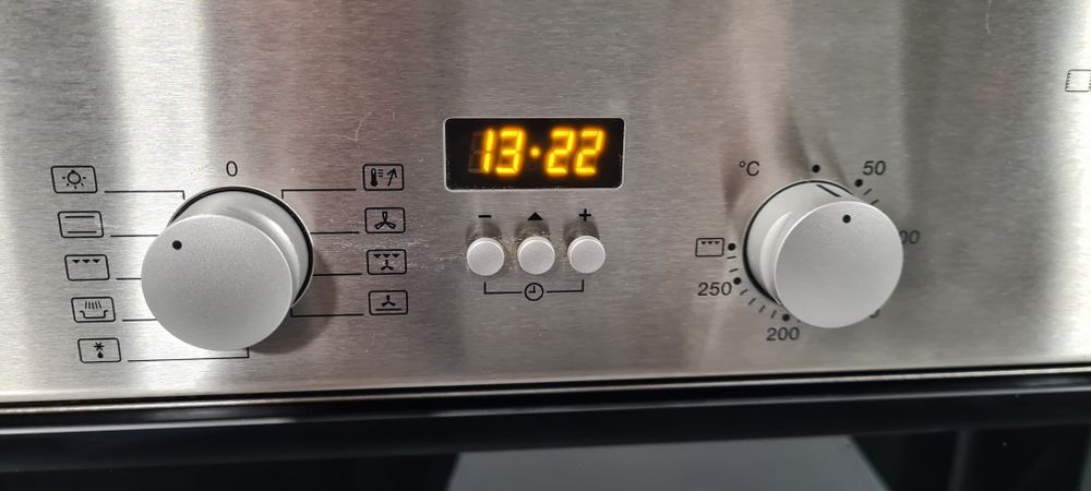 Фурна за вграждане Miele H4215B