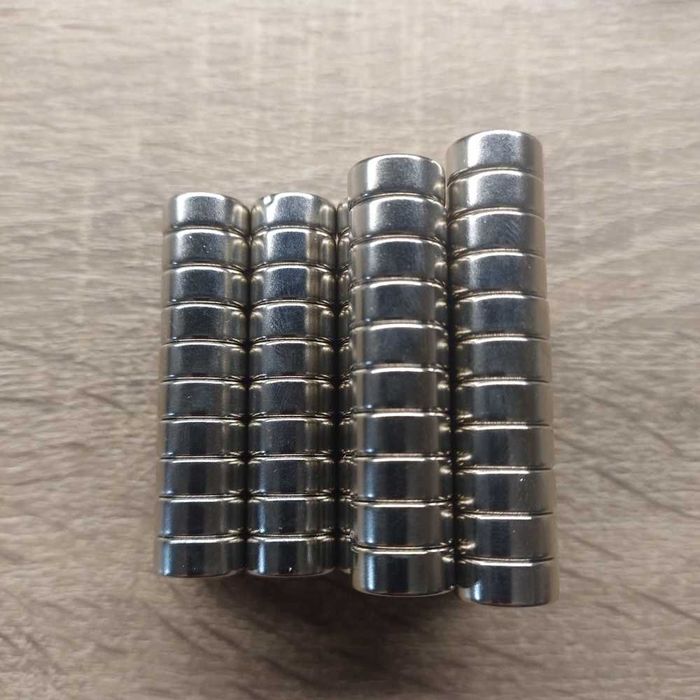 Кръгли неодимови магнити N52