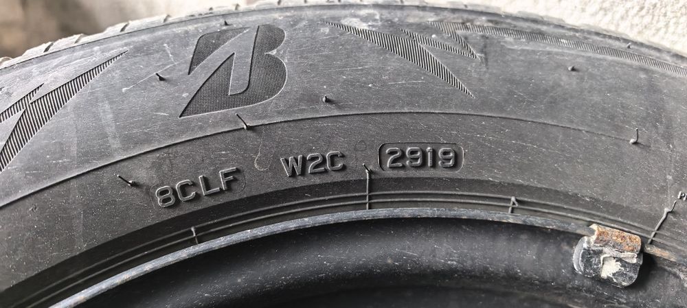 Зимни гуми с джанти 17" Bridgestone