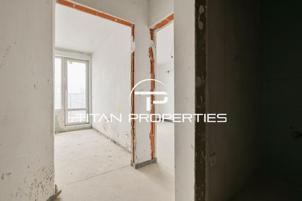 Двустаен , с Акт 16 , Център